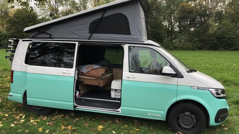 Bulli – 4p Volkswagen Campervan from 2022