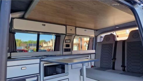 FloRider  – 4 berth Volkswagen campervan from 2018