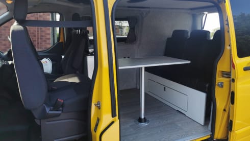 Vanny – Ford Transit Custom Camper