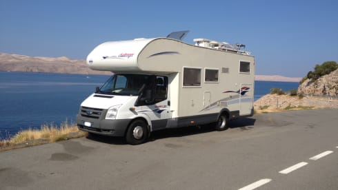Arnaudsub – Challenger Mageo 192 with a large Garage