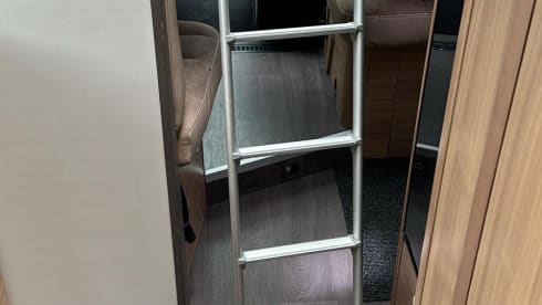 Family Camper with 5 belts, 5 sleeping places and complete inventory 
