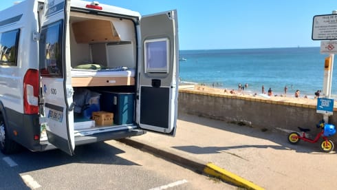 Bob – MAXIVAN KNAUS BOXLIFE 4 Real beds / 2 interior bedrooms