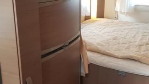 Adria – Spacious and luxurious family camper