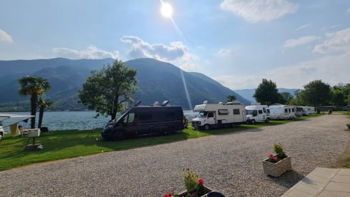 Tourne 6.4 – New Bus Camper for Rent Peugeot Boxer