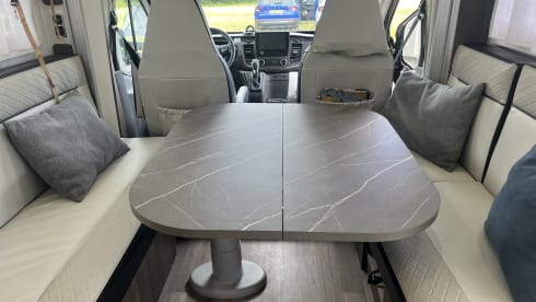 Cocoon 488 – 4p Fors Benimar Black Edition semi-integrated from 2024