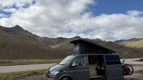 Roma – Luxury Automatic VW Campervan 4 Berth (can deliver to Inverness)