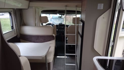 Raumwunder  – Maple Canada AD