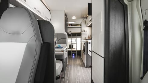 L2R – Voyager 2-6 berth, free WiFi & insurance 
