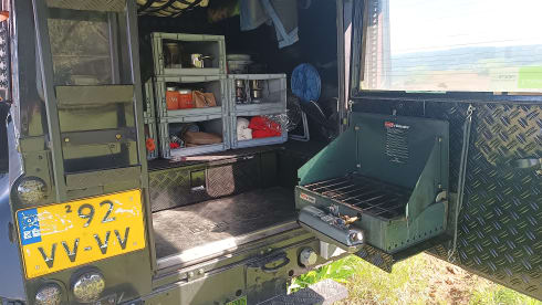 2p Land Rover rooftop from 2001