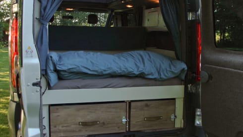 InneGer – Compact, practical and cozy 2 person camper (bus) (extra long).