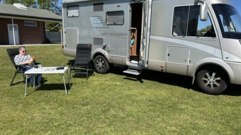 2p Hymer integrated uit 2012