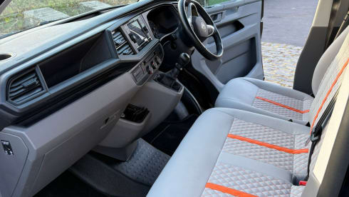 Ivy – 4 berth Volkswagen campervan from 2024