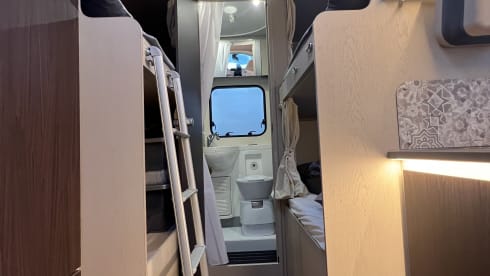 MotorSuite - MySuites – MotorSuite, 6 Berth - Fiat Seal 50