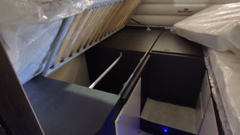 Fully equipped Mobilhome (2022) - Roller Team 284TL - 5 pers.