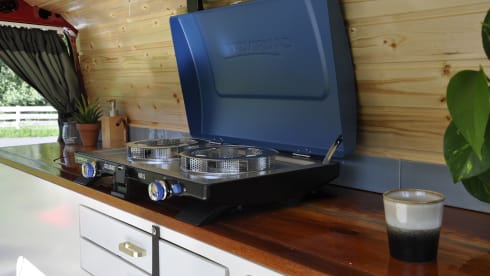 Try Vanlife – Try Vanlife Off the grid Ducato with large bed!