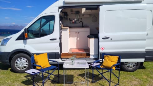 Morag McSporran – Cosy 2 Person Highlands & Islands Campervan