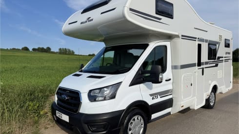 M6 Motorhome Hire Ltd – 6 berth Ford Roller Team Zefiro 675 2022