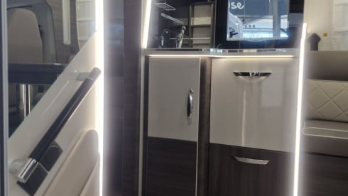 Mc louis – 4p McLouis semi-integrated uit 2025