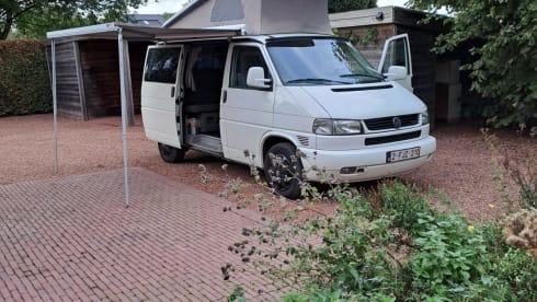 3p Volkswagen campervan from 2003