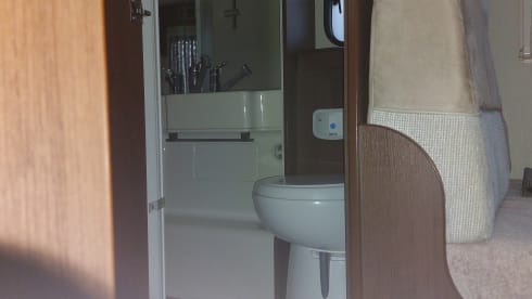 ci elliot 85p – Camper with 2 single beds and air conditioning on the engine and kilometers free