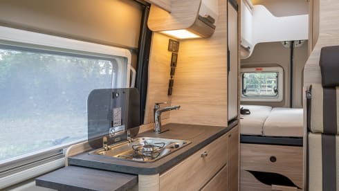 Easy Rider Family – Super compact 4-person campervan with 4 sleeping places and automatic transmission