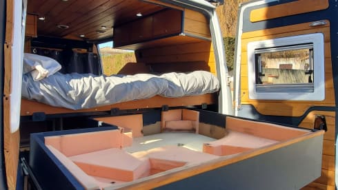 Teide van explorer – Camper verhuur Citroen Jumper L2H2