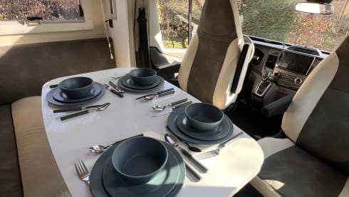 Wayfarer – 5p McLouis semi-integrated from 2025