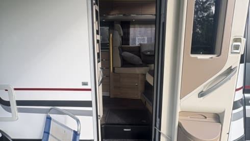 Ons Hotel op wielen – 2p Adria coral s 600 sl Mobil from 2018