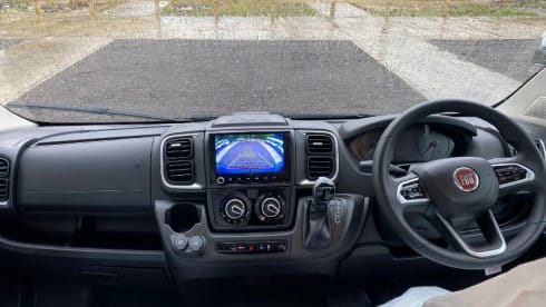 V669SE – 4 berth Auto-Trail V669SE campervan automatic new in 2024