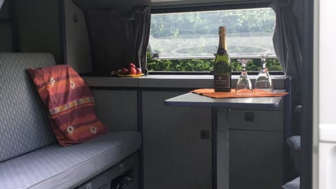 4p Volkswagen bus from 1994