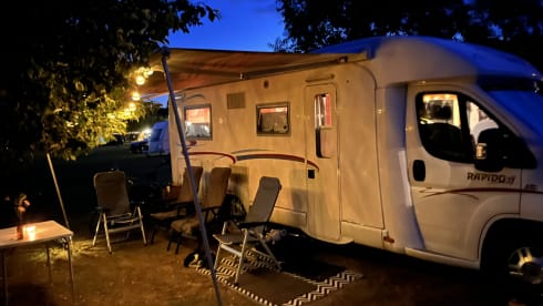 Jelbe – Rapido half integrated Two to four persons.