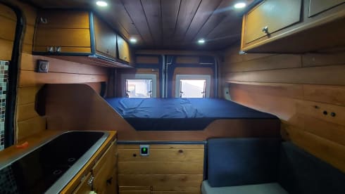 Teide van explorer – Camper verhuur Citroen Jumper L2H2