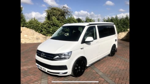 Orca – VW California: Ocean - 4 berth. Automatic