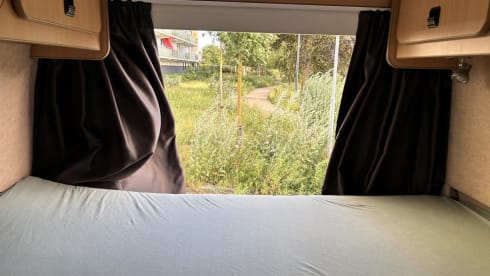 Henk – 2 persoons Fiat Ducato bus uit 1997 met optie voor baby