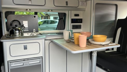 Pixie – 4 berth Volkswagen campervan from 2016