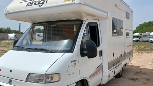 Elnagh Doral 105  (Bagus) – Camper with air conditioning