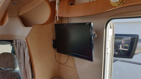 Duke – Meet Duke, our 3 Berth Handsome Motorhome.