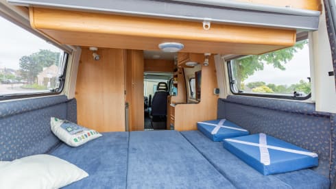 2p Peugeot campervan from 2003