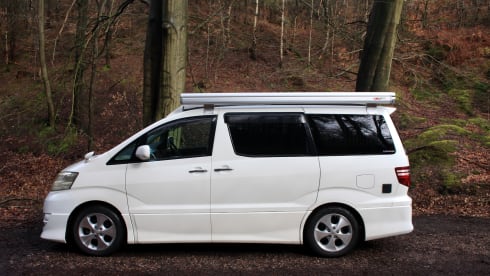 Skye – 4 berth ULEZ Compliant automatic Toyota campervan 
