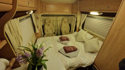 CARYS – 2 berth Peugeot semi-integrated from 2006