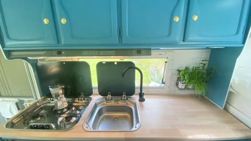 FrisWit – Spacious, bright, comfortable and renovated 6p alcove