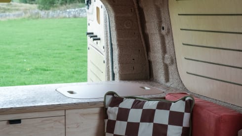 Newstory – 2-persoons campervan, andere modellen vanaf 2026