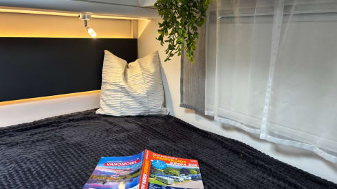 Making Memories 1 – T67s Sunlight semi-integrated 2024 Automatic