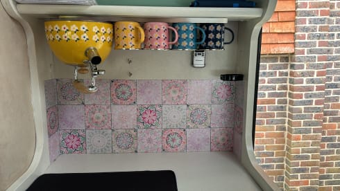 Rizzo  – Gorgeous 6 berth family motorhome with bedding, fully equipped. rear bunks.