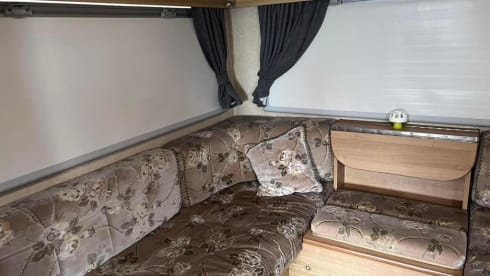 SEF – 4 berth Peugeot alcove from 1997