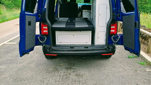 Myfanwy – All season VW T6 4 berth campervan