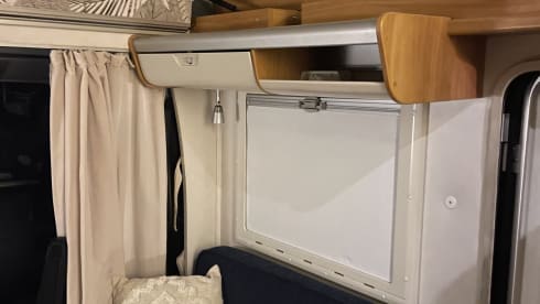 Comfort, luxe en ruimte!! maar ook compact.  – 4p Hymer bus from 2005