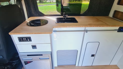 Vauxhall Vivaro LWB campervan (2 berth)