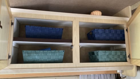 4p Peugeot alcove from 1990