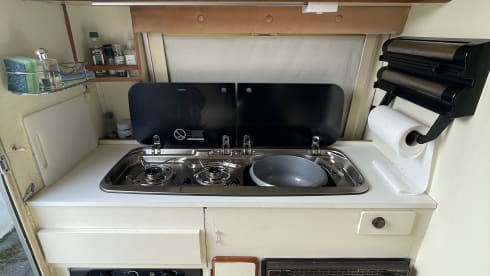 'Pandora' – Off-Grid Motorhome - Petrol & LPG **Fully Comp Insurance Included**